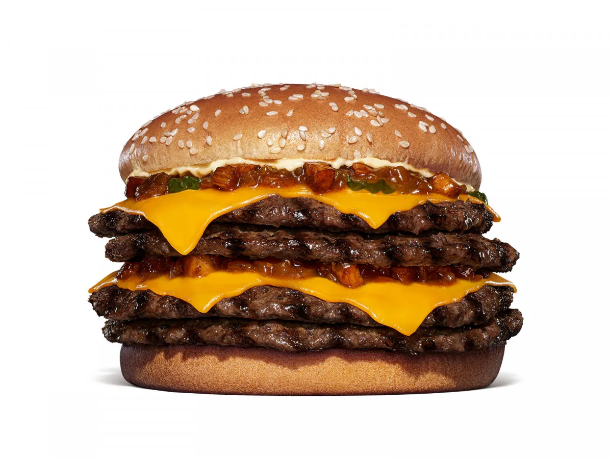 バーガーキング、新作は1615キロカロリー＆総重量545グラム“超大型”　『スモークハウス ザ・ワンパウンダー』登場