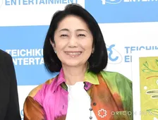 石川さゆり、庭で育てるベリーを収穫→ジャム作り　丁寧な暮らしにじむプライベート公開に反響「美しく健康的な生活」「広いお庭」