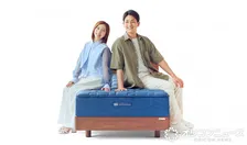 “りくりゅう”三浦璃来＆木原龍一、寝ころび「気持ちいい！」新ショット　「エアウィーヴ」新CM出演へ