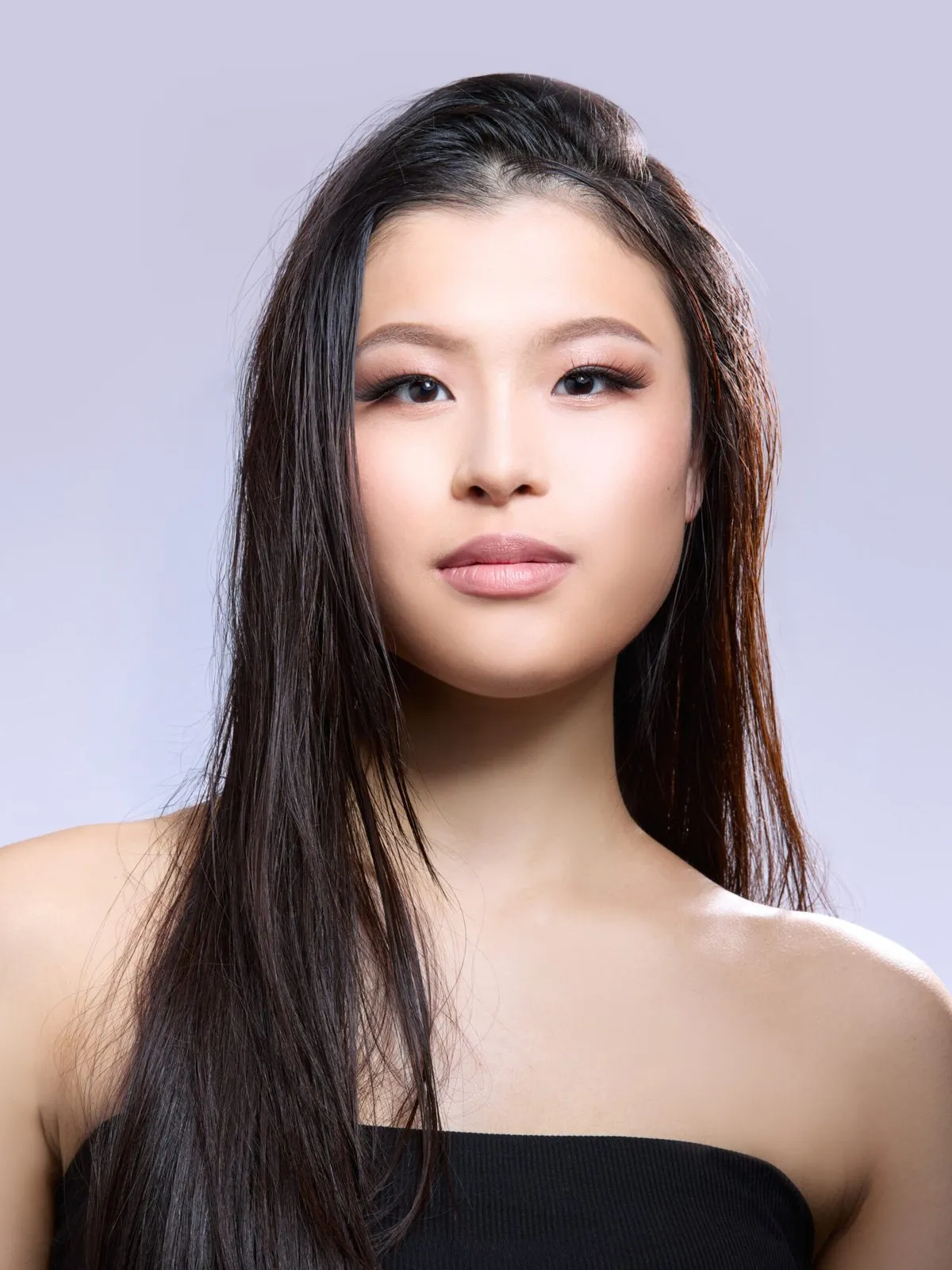 ミス・ユニバース富山代表・井藤咲良さん　起業家を目指す19歳大学生「私には100個を超える夢があります」
