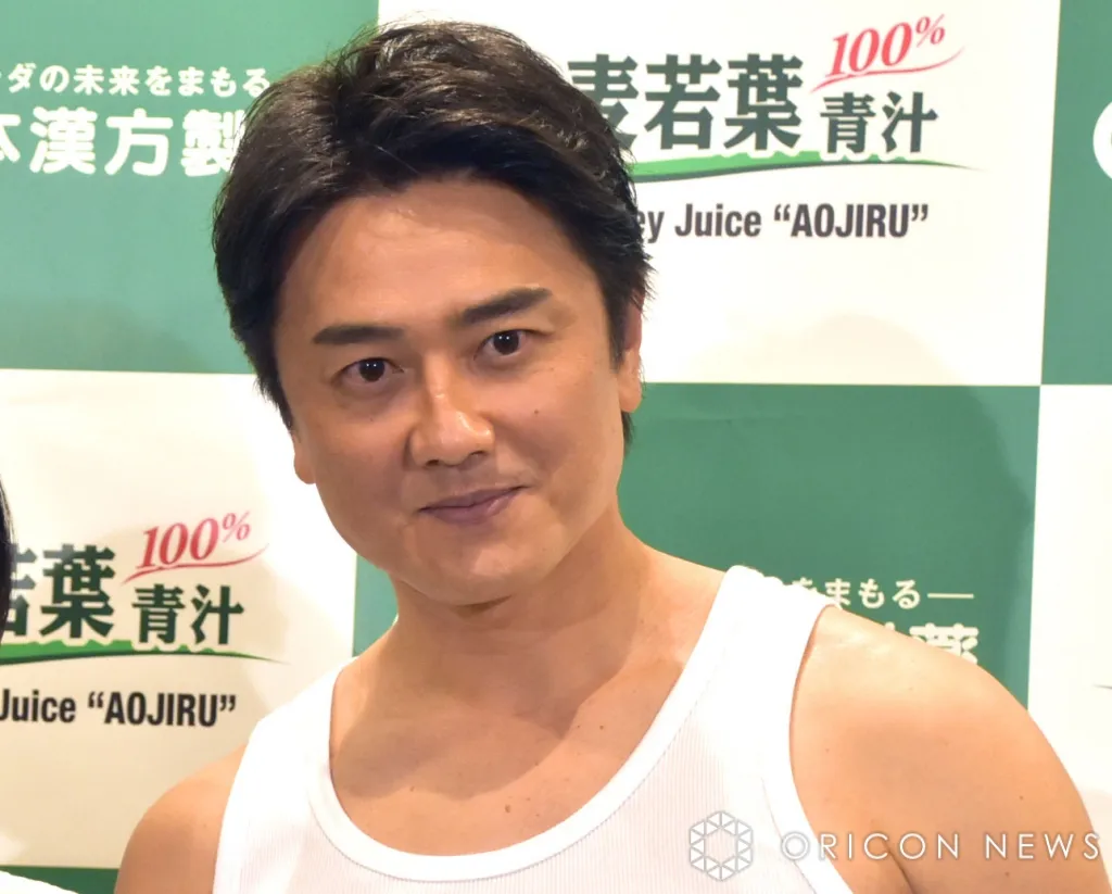 原田龍二、19歳長女がブレイズヘアに「可愛いけどめちゃくちゃ派手」　妻・愛さんが夏休み中の娘の近影を紹介