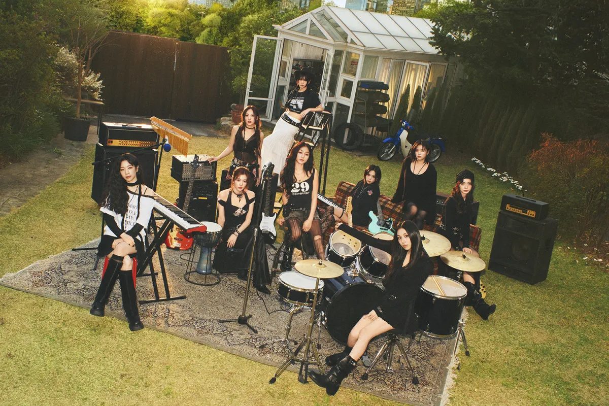 TWICE、新曲「ENEMY」先行配信スタート　ジヒョがディレクションしたMVも公開