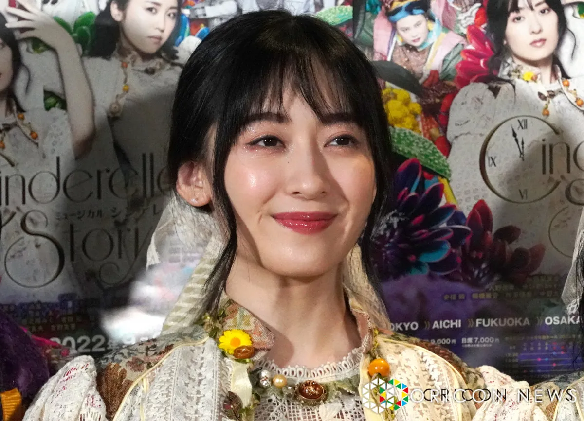 斉藤由貴の娘・水嶋凜、近影ショット公開に「美しい」「とってもかわゆーい」反響
