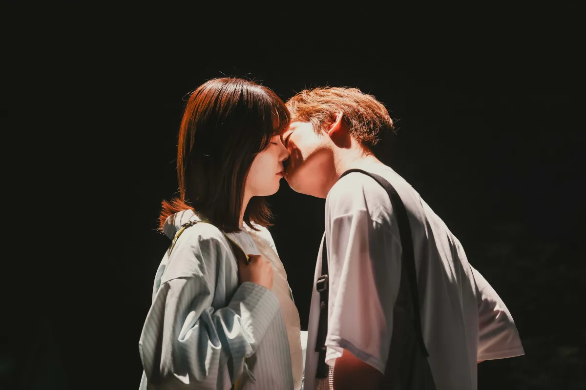 島崎遥香、恋心を抱く太一（中山優馬）とキス　『もしレン』第1話場面写真公開