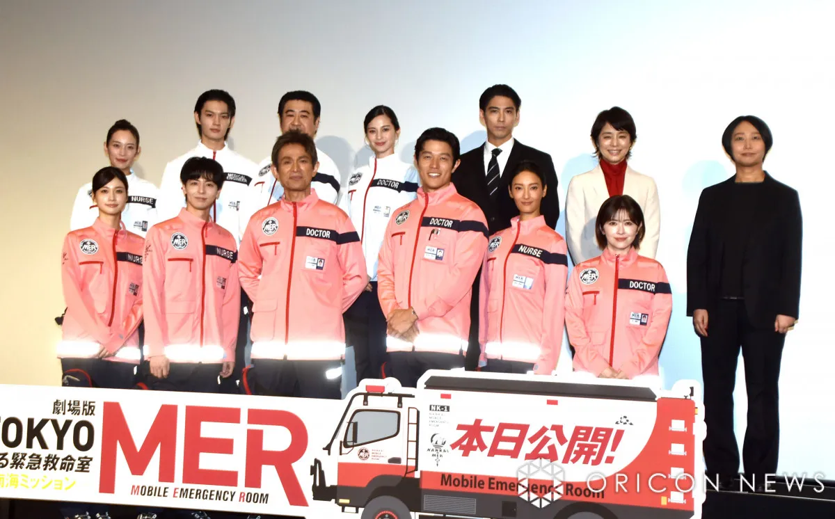 劇場版『TOKYO MER』公開初日舞台あいさつ　TOKYOメンバーがサプライズで登場　鈴木亮平「こんなに幸せなことはない」
