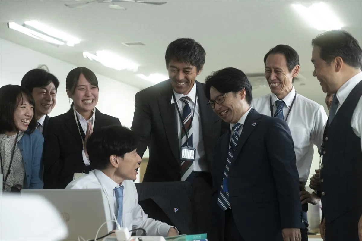 阿部寛主演、映画『俺ではない炎上』一体誰がハメたのか――想像が膨らむ場面写真