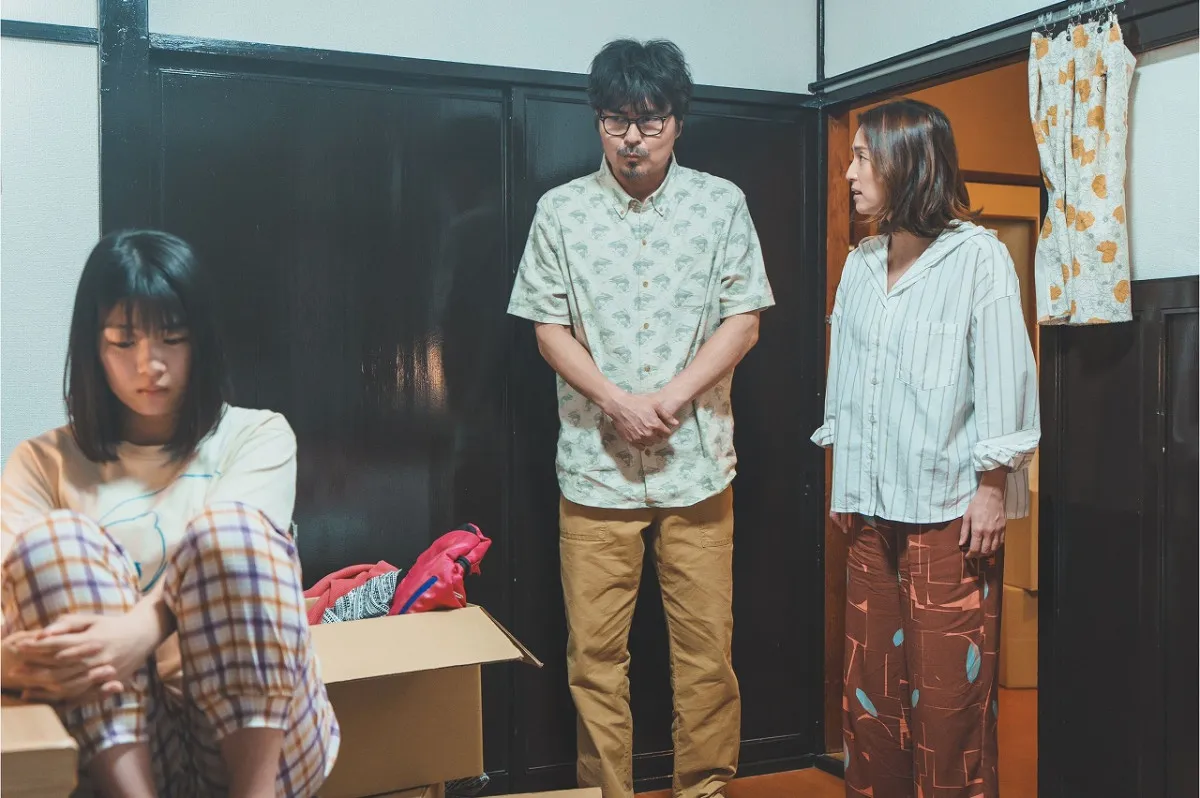 小澤征悦の“高1長女”に異変　 “妻”は罵倒「ガタガタ言ってんじゃないわよ！」  『朝山家』今夜第4話