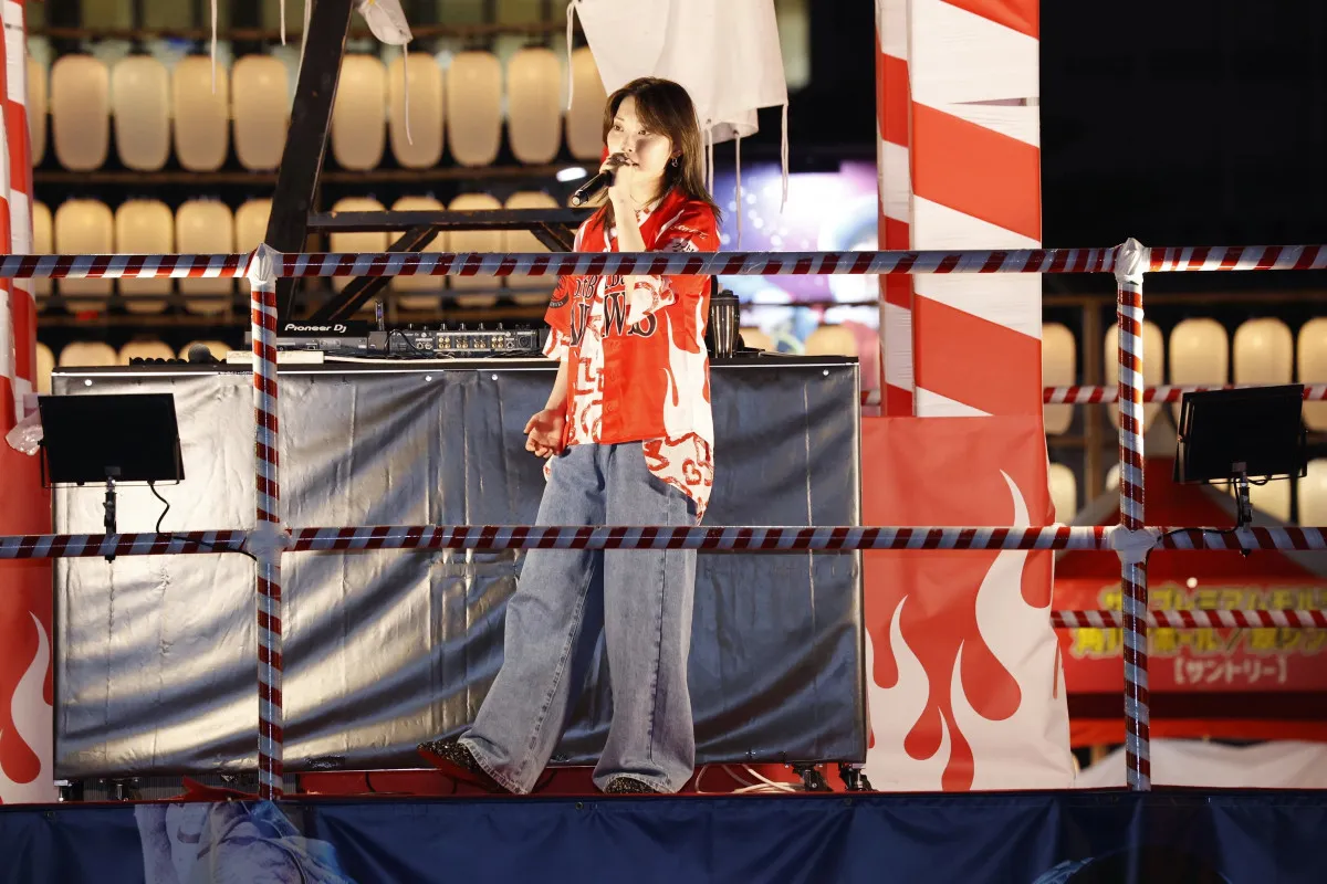 家入レオ、『鷹祭 SUMMER BOOST 後夜祭』で歌唱　5連勝で福岡の街が大盛り上がり