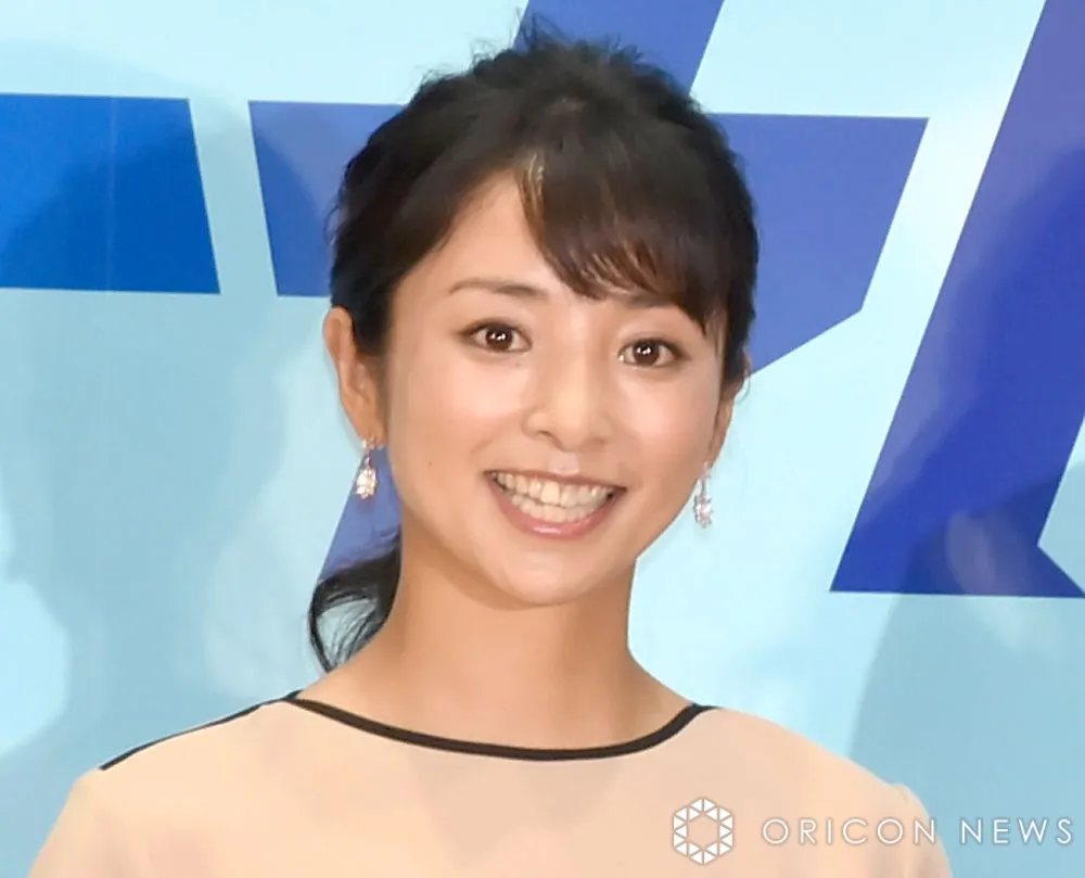 片岡安祐美、3歳長男とリンクコーデで2ショット「立ち方とピース可愛すぎ」「大きくなりましたね」