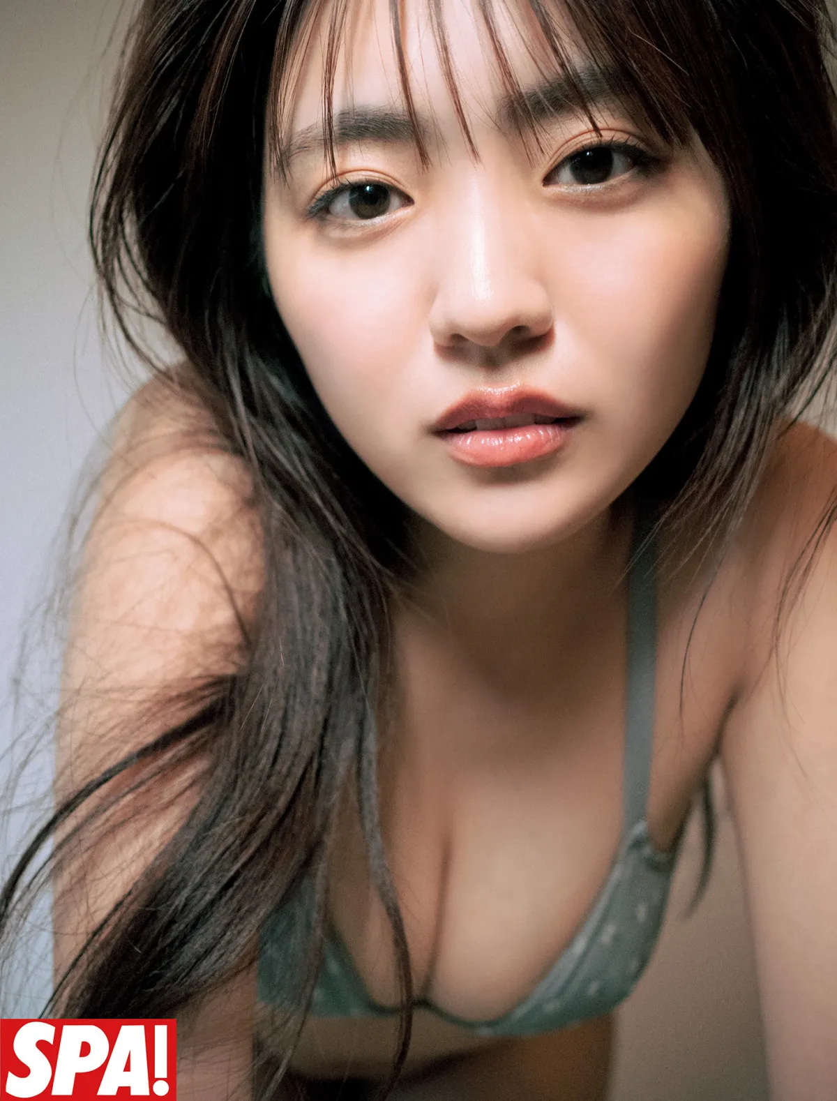 “三刀流”豊田ルナ、花火の音を背に浴衣を脱ぐ　『SPA!』で異色ストーリーグラビアに挑戦