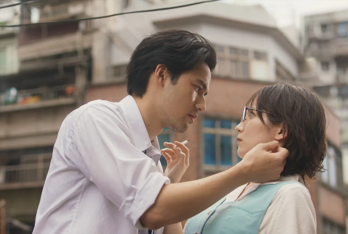 吉岡里帆×水上恒司、『九龍ジェネリックロマンス』“ゼロ距離”本編映像解禁