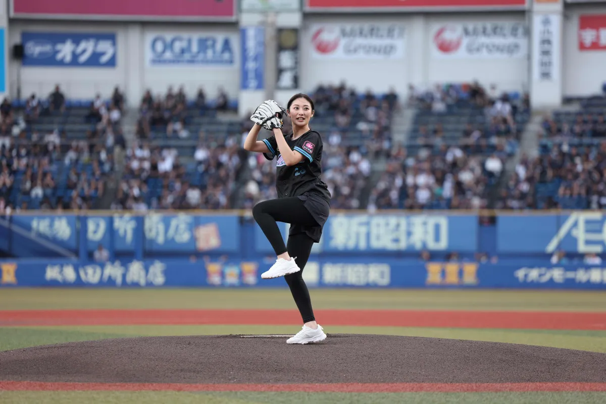 奥山かずさ、緊張しすぎで“ノーバン”ならず　大好きなロッテ戦始球式「気持ちがたかぶりすぎてしまって」