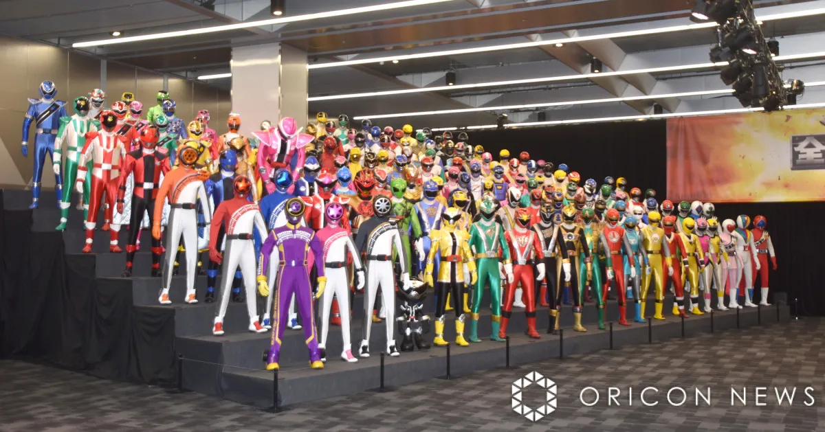 『全スーパー戦隊展』プレス向け内覧会を実施　ヒーロー約300人の立像も　キジブラザー、高身長すぎて“うなだれる”