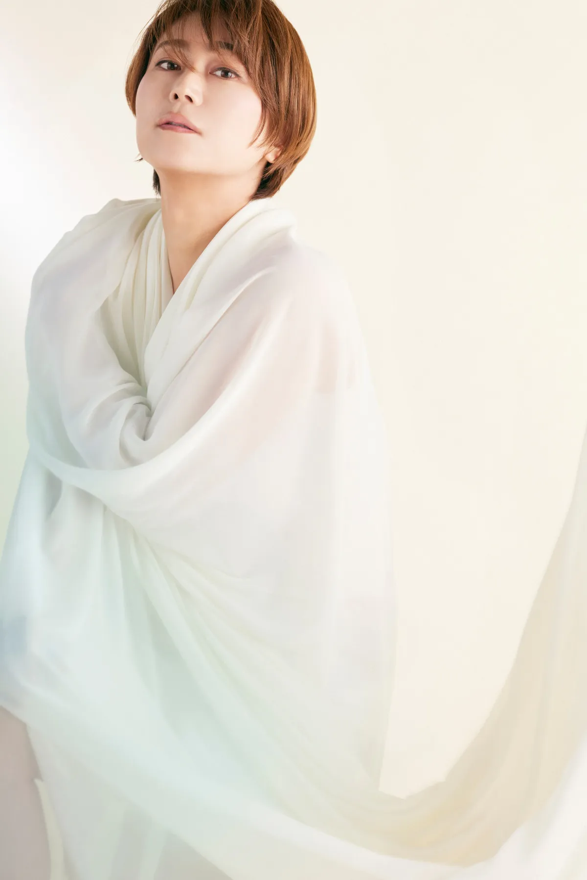 氷川きよし、新曲「白睡蓮」MV公開　松本隆×TAKURO×亀田誠治が手がけた渾身のバラード