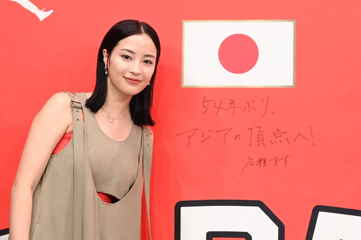“勝利の女神”広瀬すず、バスケ男子日本代表へ直筆メッセージ「54年ぶり、アジアの頂点へ！」