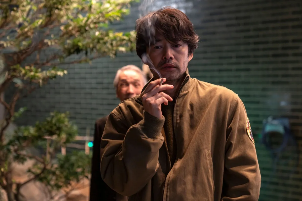 竹野内豊、カトリーヌ・ドヌーヴとの共演作で見せる円熟した演技　場面写真解禁