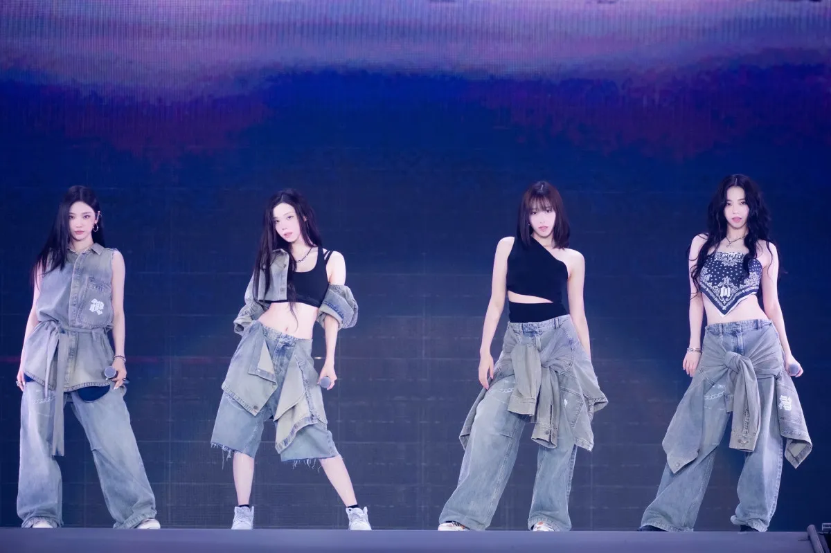 『SMTOWN LIVE』aespaジゼル、大歓声“スーパージゼルタイム”に照れ笑い　新曲をスポ「思っている以上に大きなヒント」