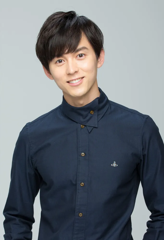 “ゴーオンブルー”片岡信和、『モーニングショー』で変身ポーズを生披露「ズバリ正解！」　『ゴジュウジャー』百夜陸王に親近感