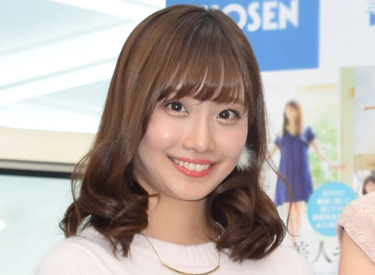 柴田阿弥“チャームポイント”腹筋ショットを公開　反響相次ぐ「ウエスト細っ！」「すばらしい腹筋」