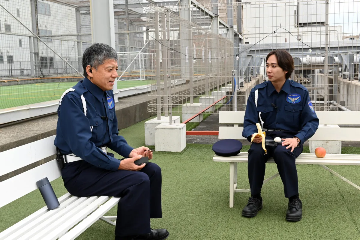 勝村政信、Travis Japan中村海人をアドリブ芝居で翻弄　『ミッドナイト屋台』撮影裏話＆インタビュー