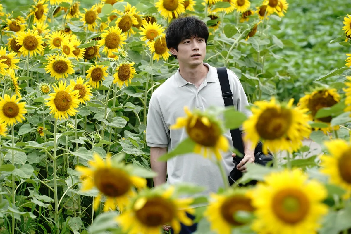 坂口健太郎、将棋に人生を賭けた男を熱演“新境地”　映画『盤上の向日葵』場面写真解禁