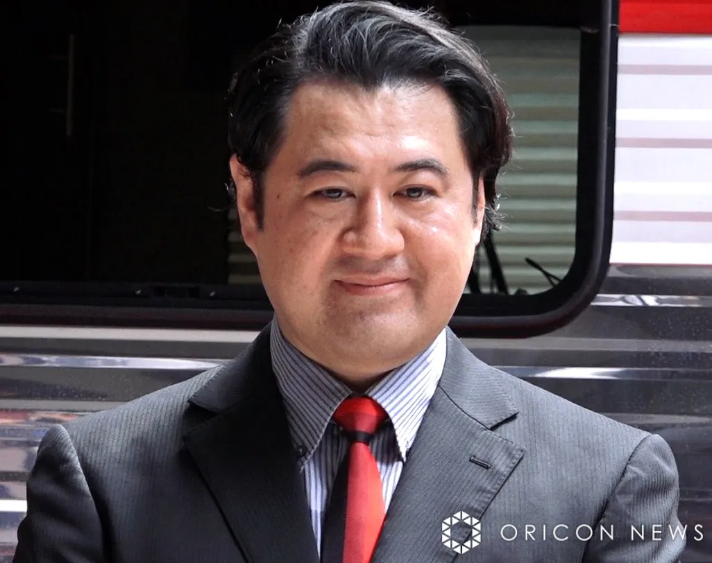 小手伸也「ちょっと、待ってくれ…」人気作の韓国リメイクに反応　日本→韓国で“イケオジ化”も話題