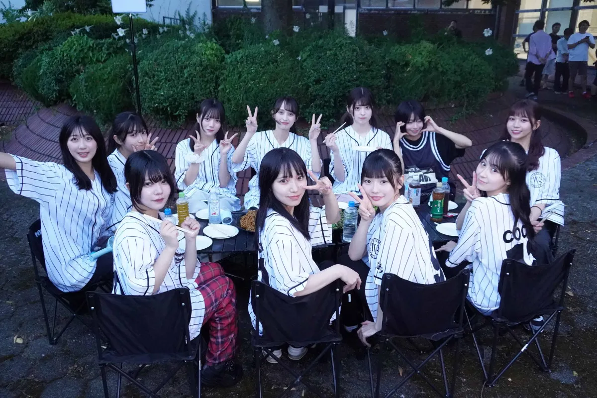WHITE SCORPION、ファン73人と2泊3日の熱海合宿「いつの日か伝説になるように」