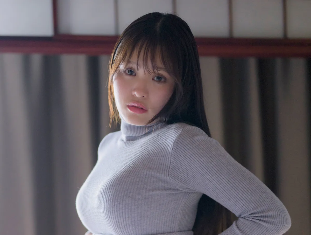 グラビア界ブレイク候補の現役女子大生・佐伯澪、イメージDVDデビュー作で初々しくもゴージャスなグラマラスボディを披露
