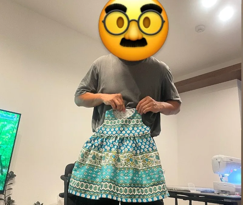 「旦那さんはコカドさんですか？」服飾未経験の夫が娘に作ったワンピースに妻「器用すぎんか!!」　始めたきっかけを聞いた