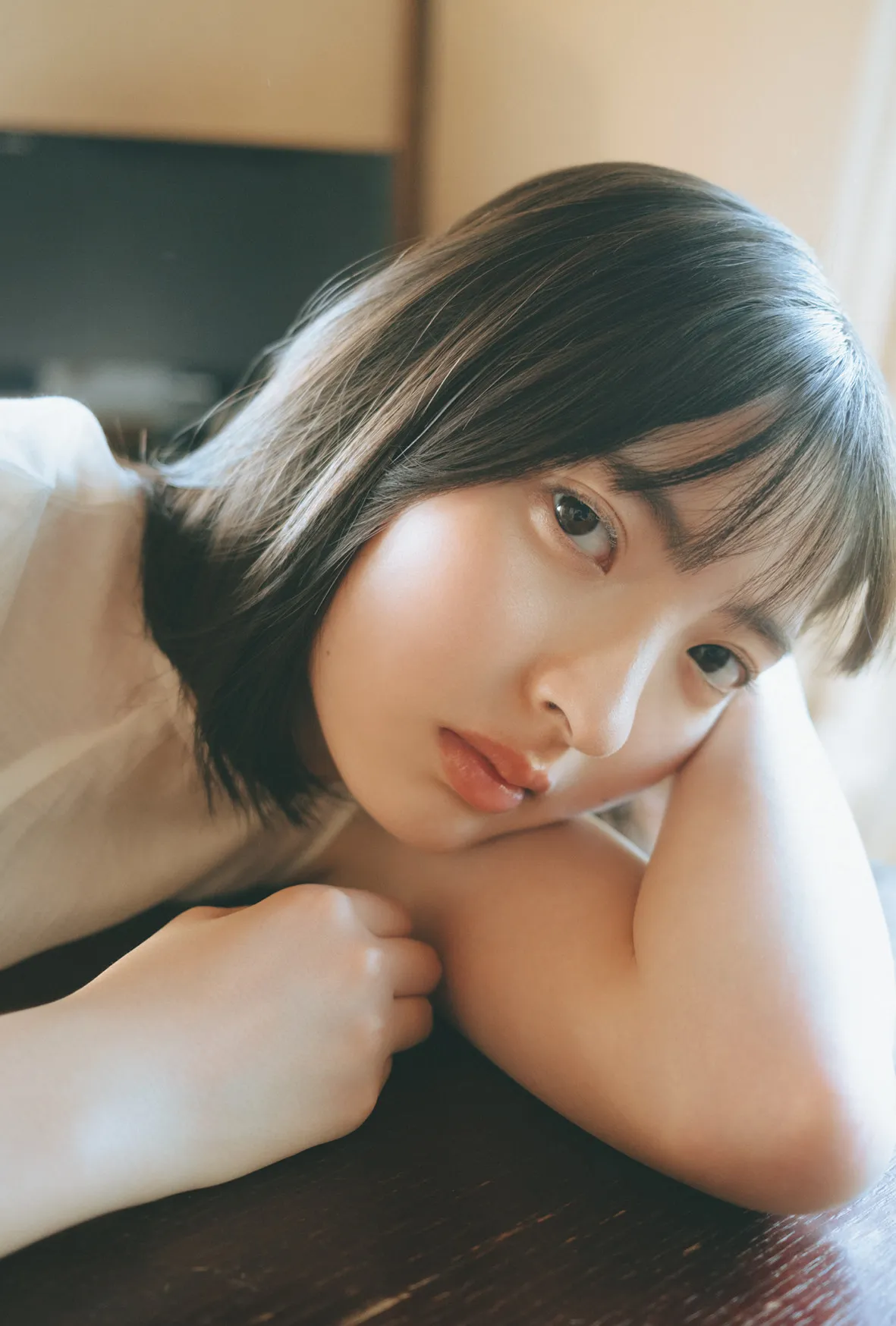 櫻坂46山田桃実、『B.L.T.賞』受賞で人生初ソログラビア　歴代の最年少メンバーと同じ“雰囲気”まとう