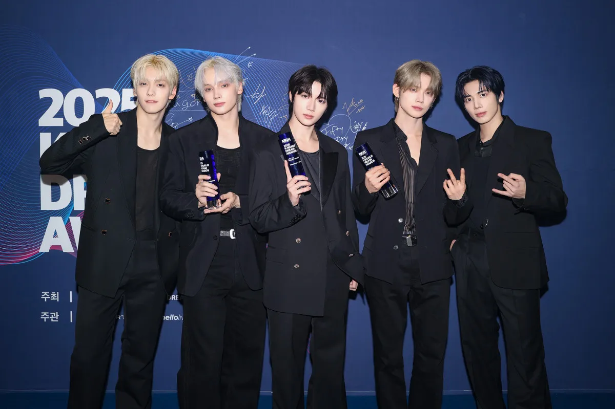 TOMORROW X TOGETHER『K-WORLD DREAM AWARDS』3冠の快挙「MOAのおかげ」　ワールドツアーリハ中に登壇