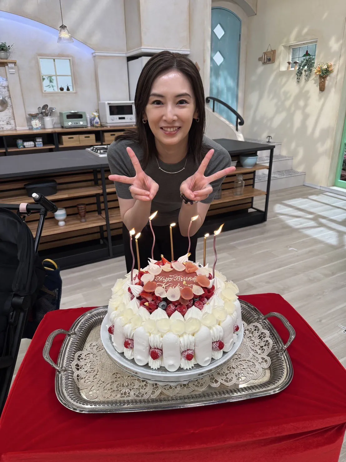 北川景子、万博ショットで誕生日を報告「子育ても仕事も健康に頑張ります」