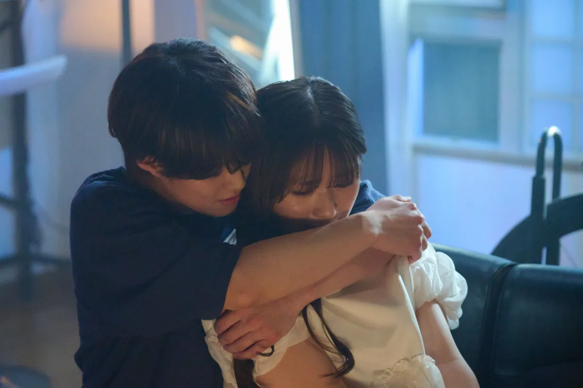大橋和也“優我”、渋谷凪咲“花”と距離をとるべくターゲットを変更　『リベンジ・スパイ』第7話あらすじ