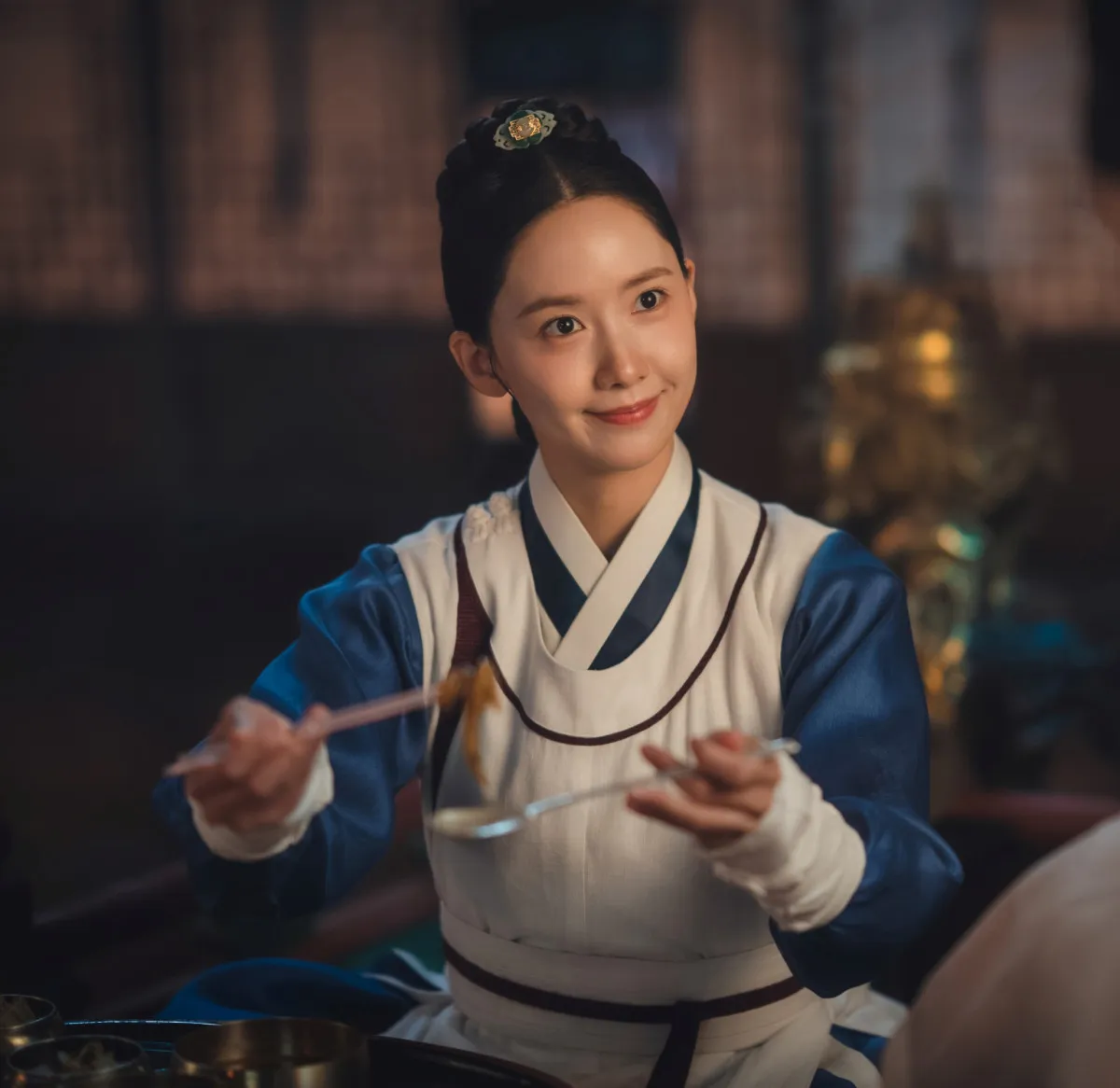 少女時代ユナ、シェフ役挑戦で「3ヶ月前から料理教室に」　“暴君”イ・チェミンは「カリスマを表現しようと努力」　韓国ドラマ『暴君のシェフ』【インタビュー前編】