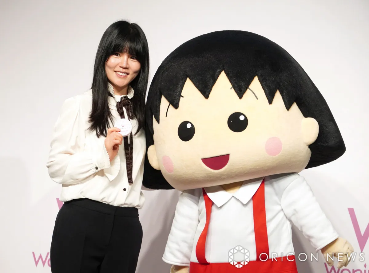 ちびまる子ちゃん、韓国コスメ「ウォンジョンヨ」と初コラボ「まる子、照れちゃうよ」　韓国語に困惑？“不動”の姿に会場からエール