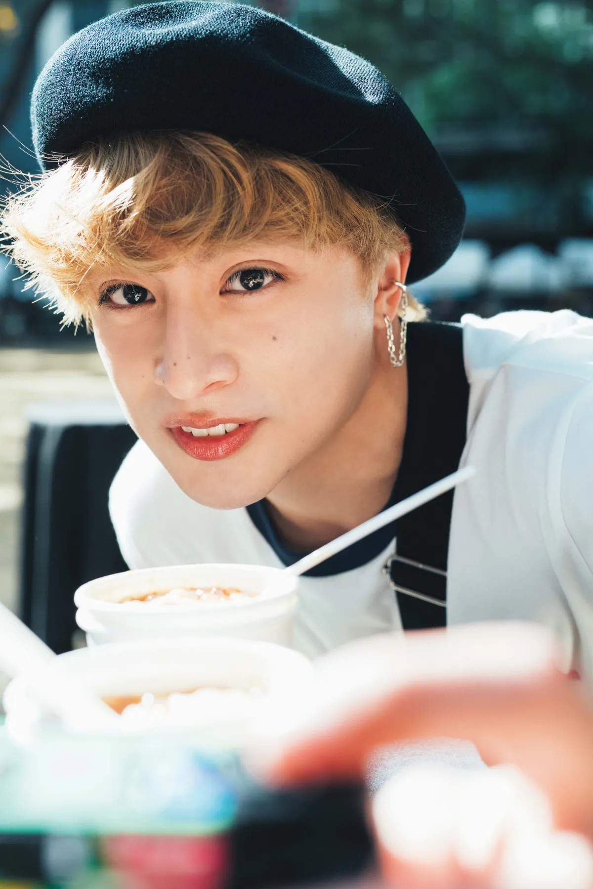 白濱亜嵐、“朝デート”ショット公開　新写真集カットより「お気に入りの写真です」