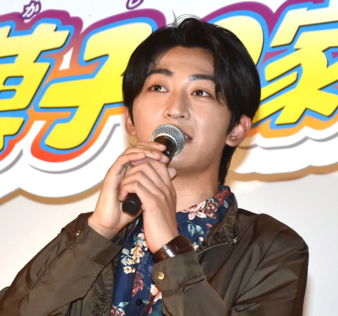 『ガヴ』絆斗役の日野友輔、『キバ』紅渡役の瀬戸康史と2ショット公開　事務所の先輩で「これからも大きすぎる背中追いかけます！」