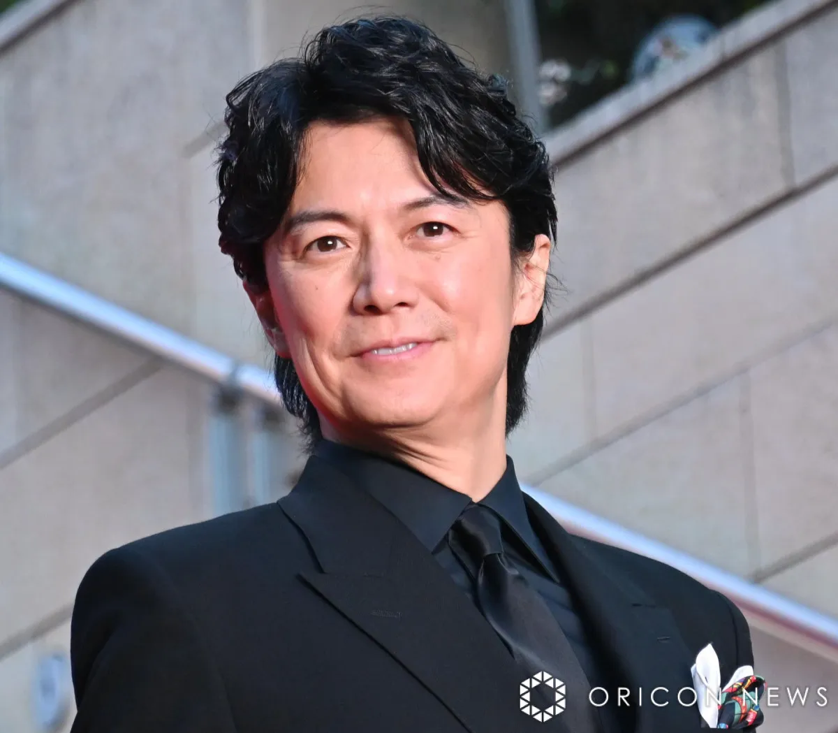 福山雅治、美の秘訣は日焼けをしない　成田凌にバラされて照れ「乾燥肌なんですよ」
