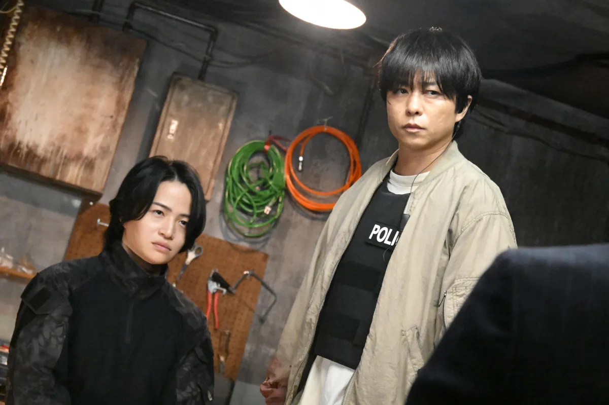 『放送局占拠』武蔵刑事（櫻井翔）、青鬼・大和（菊池風磨）と共闘へ　最後の妖・座敷童の正体判明へ