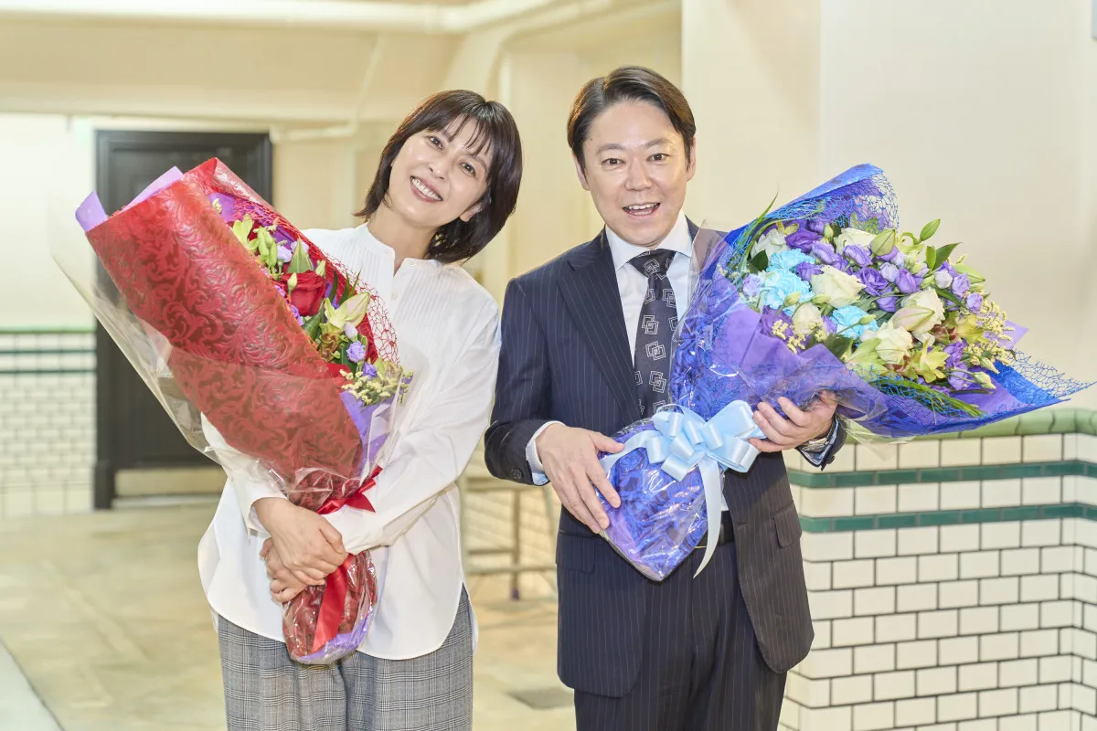 『しあわせな結婚』阿部サダヲ&松たか子、夫婦2人のラストシーンでクランクアップ【コメント】