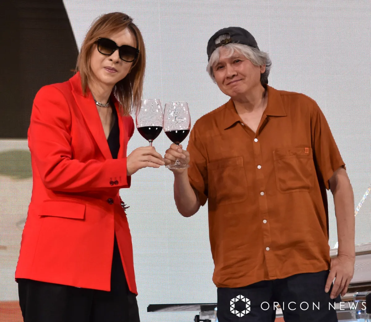 YOSHIKI×奈良美智、『TIME』誌に選出された2人の世界的コラボ発表 ワインブランド『Y by YOSHIKI』新作&サブスクサービスも同時解禁