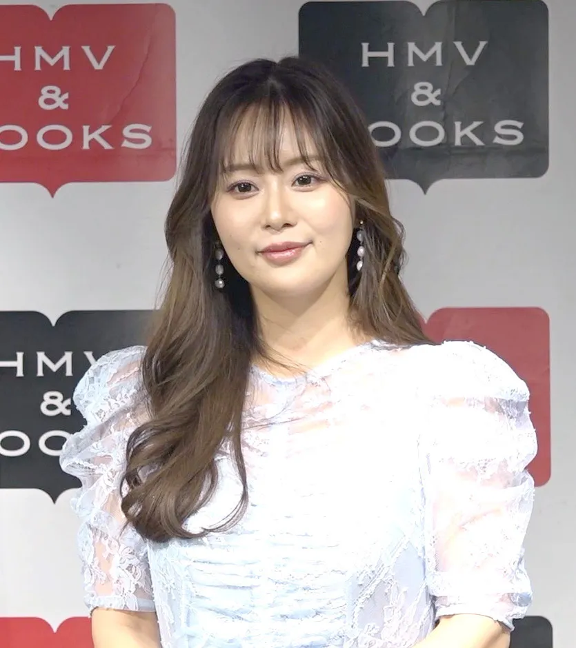 井口裕香、胸やお尻が…大胆ボディ強調の筋トレ話題「筋肉えぐっ！」「3枚目迫力が凄いっ」