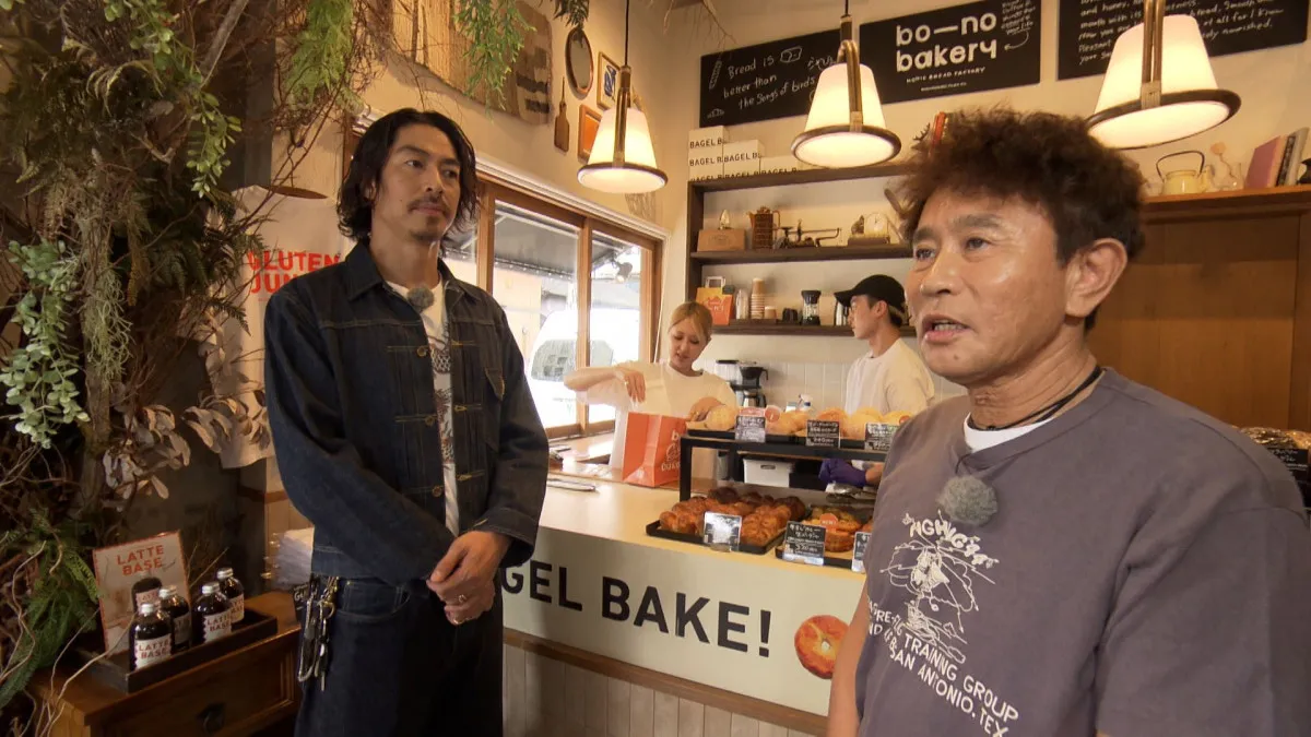 浜田雅功＆EXILE AKIRA　ゆかりの場所にサプライズ訪問→どよめきの事態