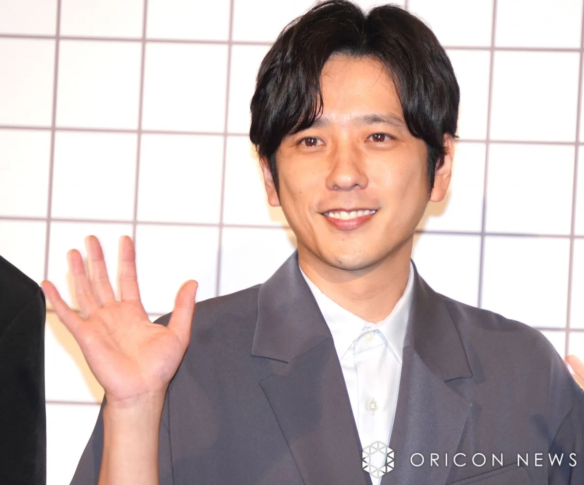 “動じない男”二宮和也、カンヌの大舞台でも投げキス「本当にそういうところありますよね（笑）」　キャスト・監督も驚き