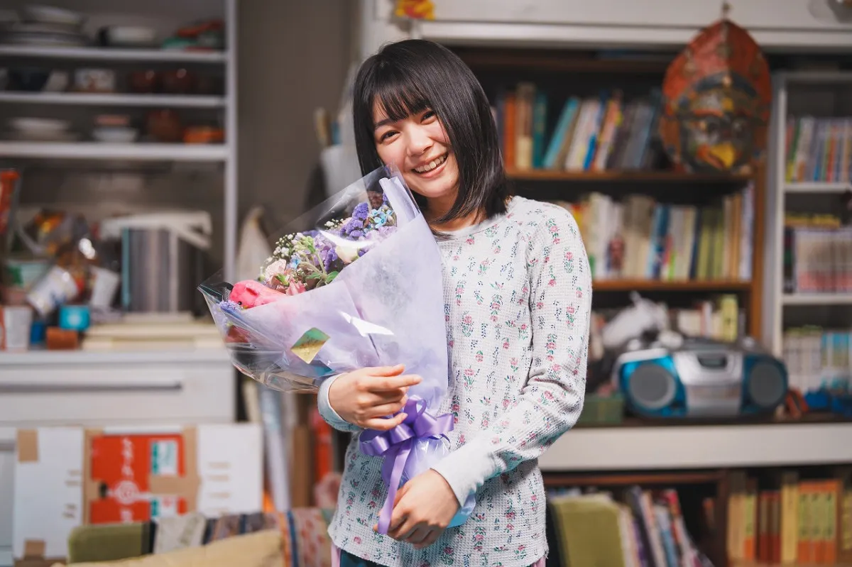 中村アンの“高1長女”が涙ながらに感謝＆「結構悲しいです…」　『朝山家』劇中家族が撮了、いよいよ終盤へ
