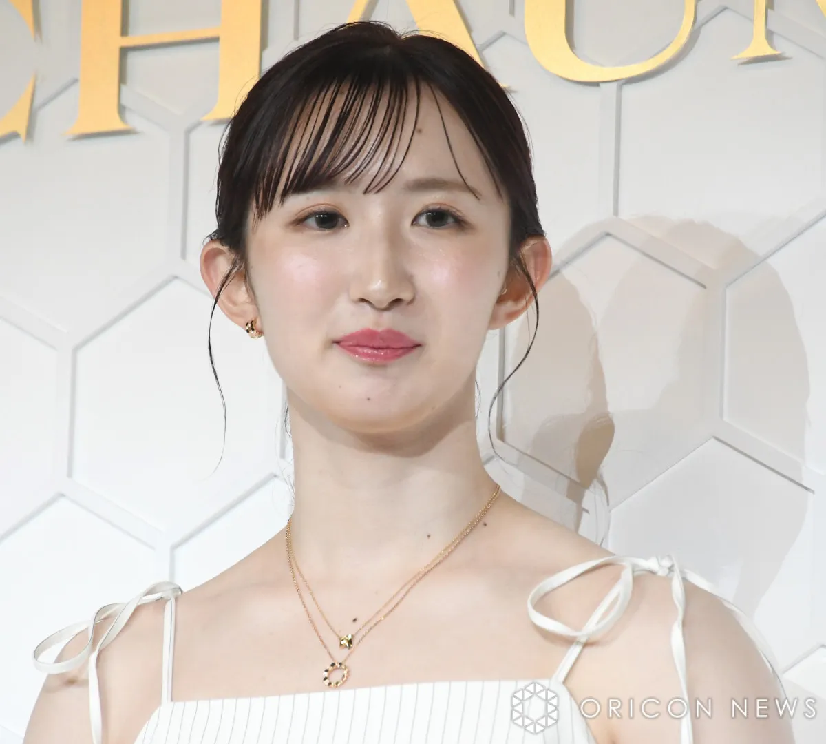 卓球・早田ひな、万博で約600万円高級ジュエリーコーデ…「愛を感じるもの」にきっぱり回答