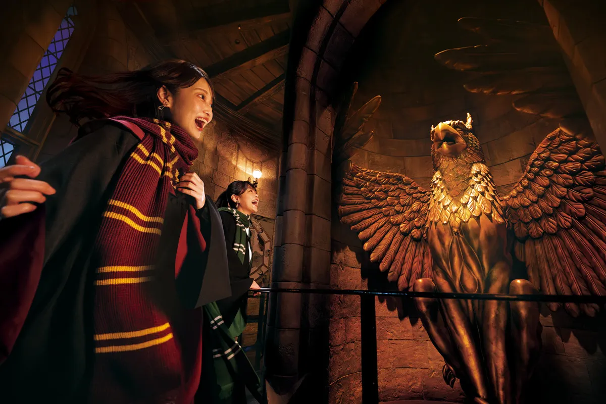 USJ『ハリー・ポッター』ホグワーツ城内探検、新学期にあわせ復活　車掌の特別あいさつ＆4寮の特製チュリトスも
