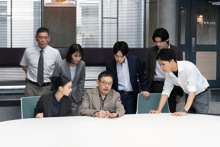 『スティンガース』殺人変装逃亡犯を追跡…おとり捜査がスタート【第7話あらすじ】