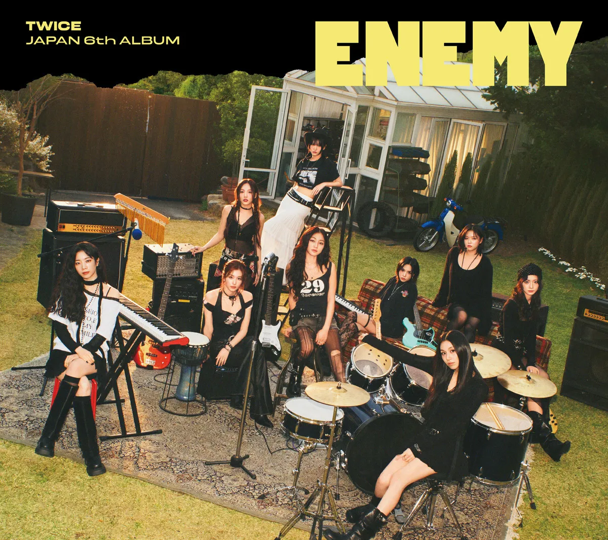 TWICE『ENEMY』、通算5作目のデジタルアルバム1位 「歴代1位」記録を自己更新【オリコンランキング】