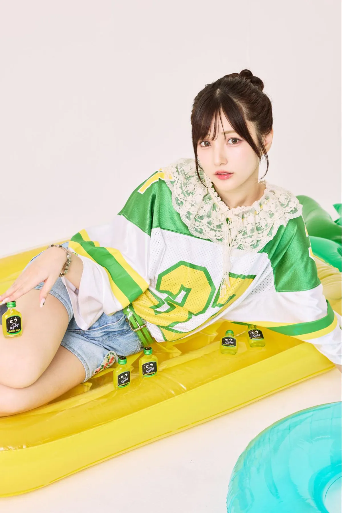 YouTuber「かす」、2代目「クライナーガール」　クライナーを手にしたキュートな姿公開